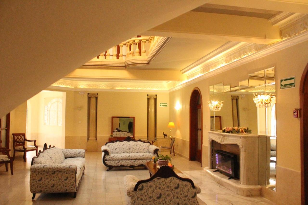 Hotel Gran Domo León Buitenkant foto